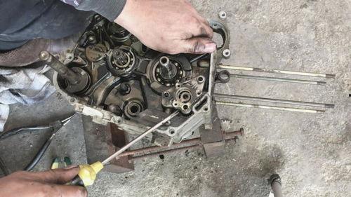 摩托车发动机工作原理视频